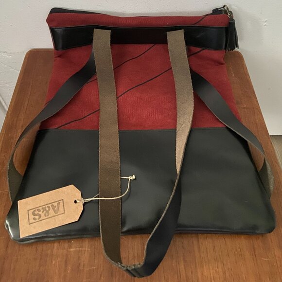 NEW Arts & Science Convertible Tote Red Canvas Tassel Backpack Zip Leather A&S main image 4